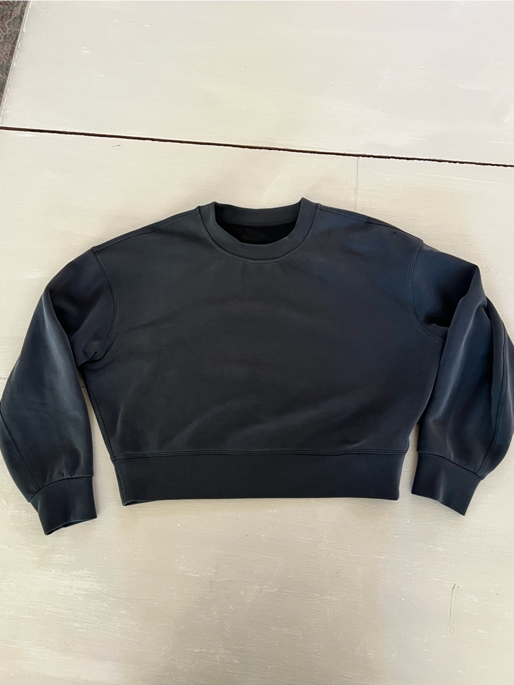 Lululemon Black crop Pullover Size 2 Sweatshirt